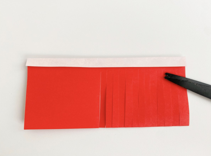 七夕祭りの飾りが折り紙とハサミで作れる簡単な提灯の作り方
